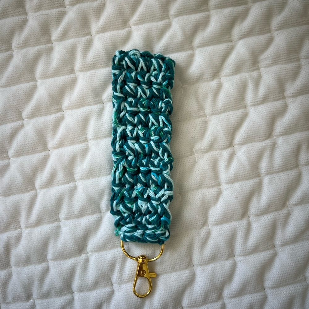 Handmade NWT dark teal aqua crochet keychain